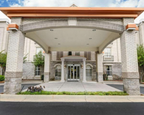 Гостиница Quality Inn & Suites Little Rock West  Литл-Рок